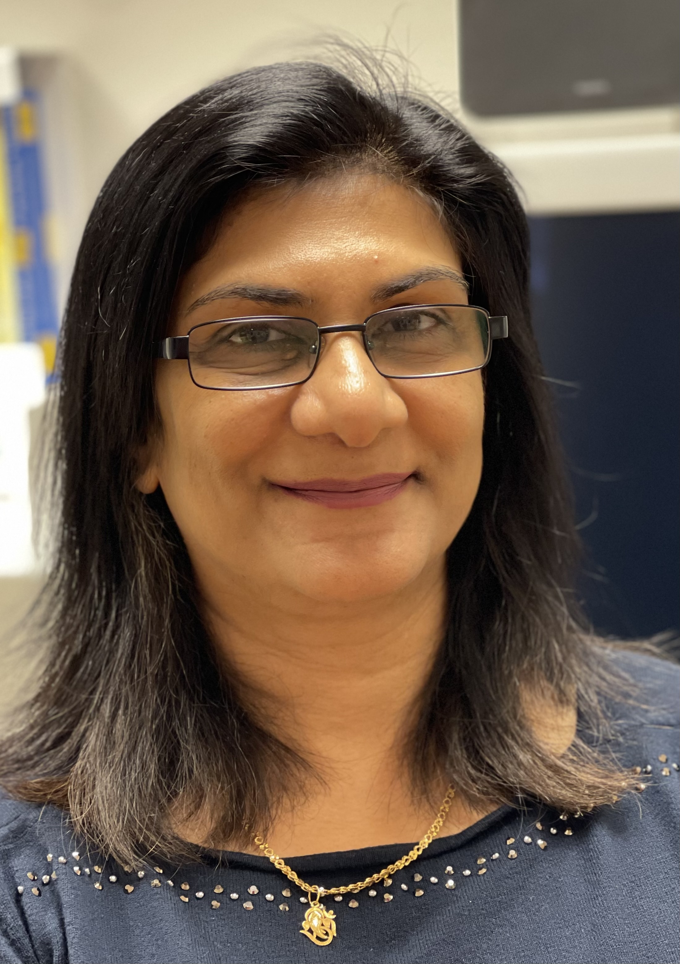 Dr Leena Sinha, Gastroenterologist